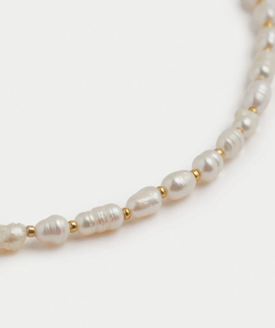 Sportsgirl Women's Gold Plated Freshwater Pearl Necklace