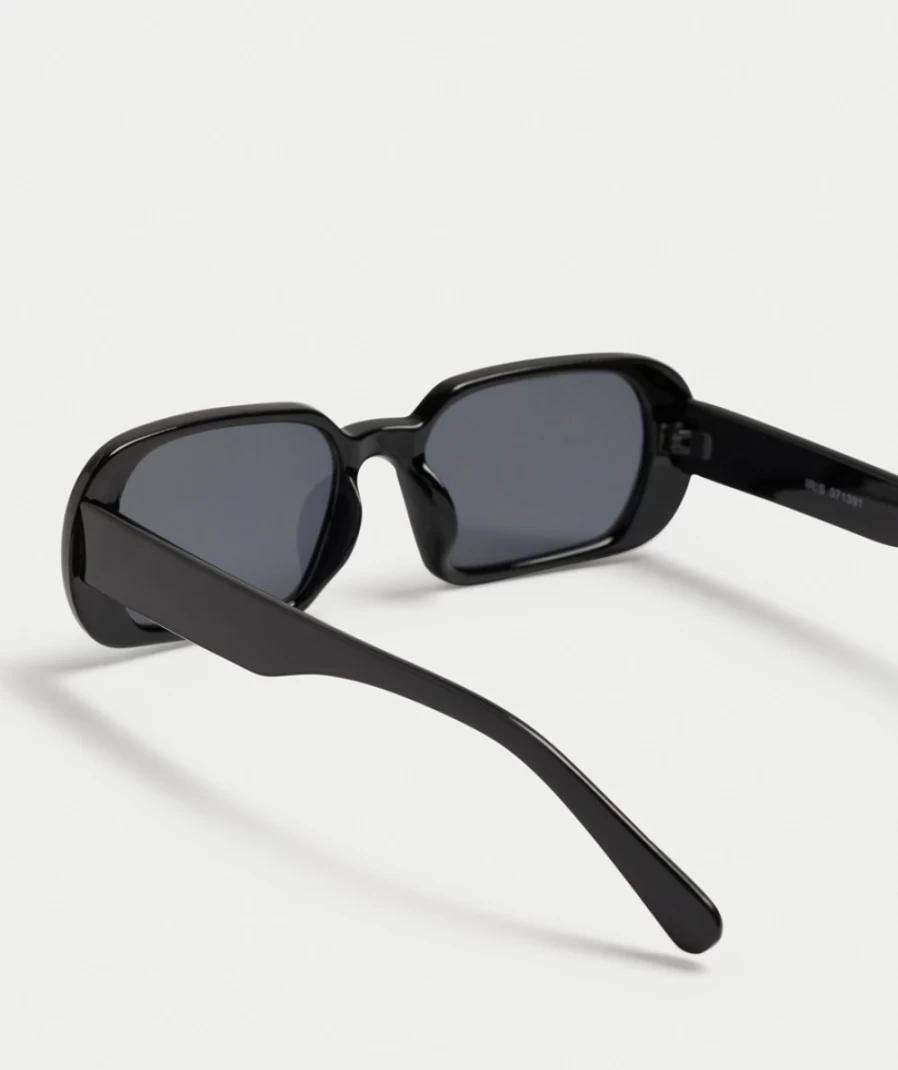 Sportsgirl Women's Black Iris Sunglasses - Stylish & Trendy Shades for Women
