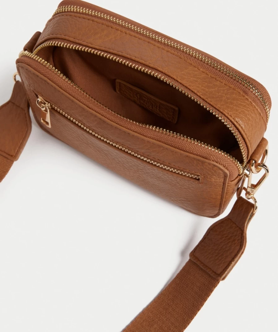 Sportsgirl Women's Dark Tan Dillon Vintage Leather Camera Bag for Photographers