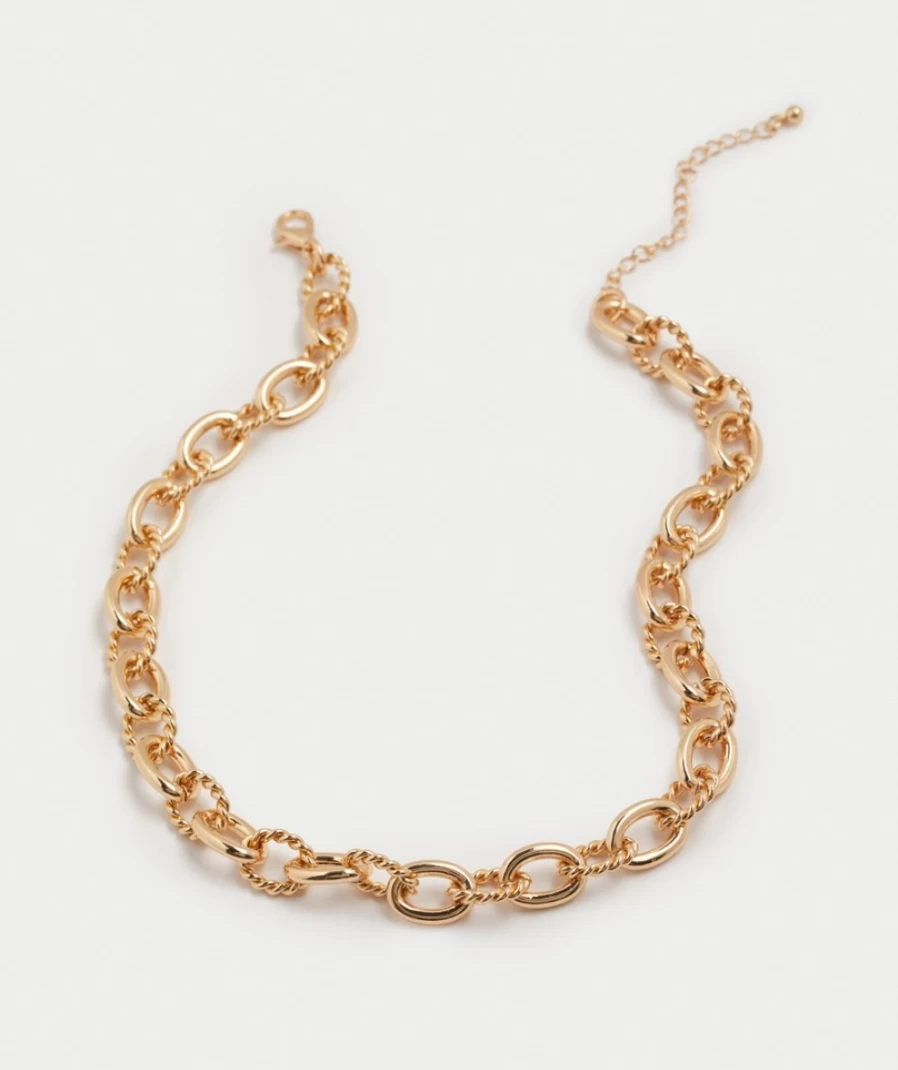 Sportsgirl Women's Gold Chunky Chain Necklace - Bold Statement Jewelry
