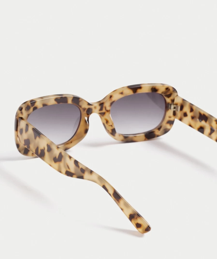Sportsgirl Women's Tort Alexander Sunglasses - Milky Retro Style