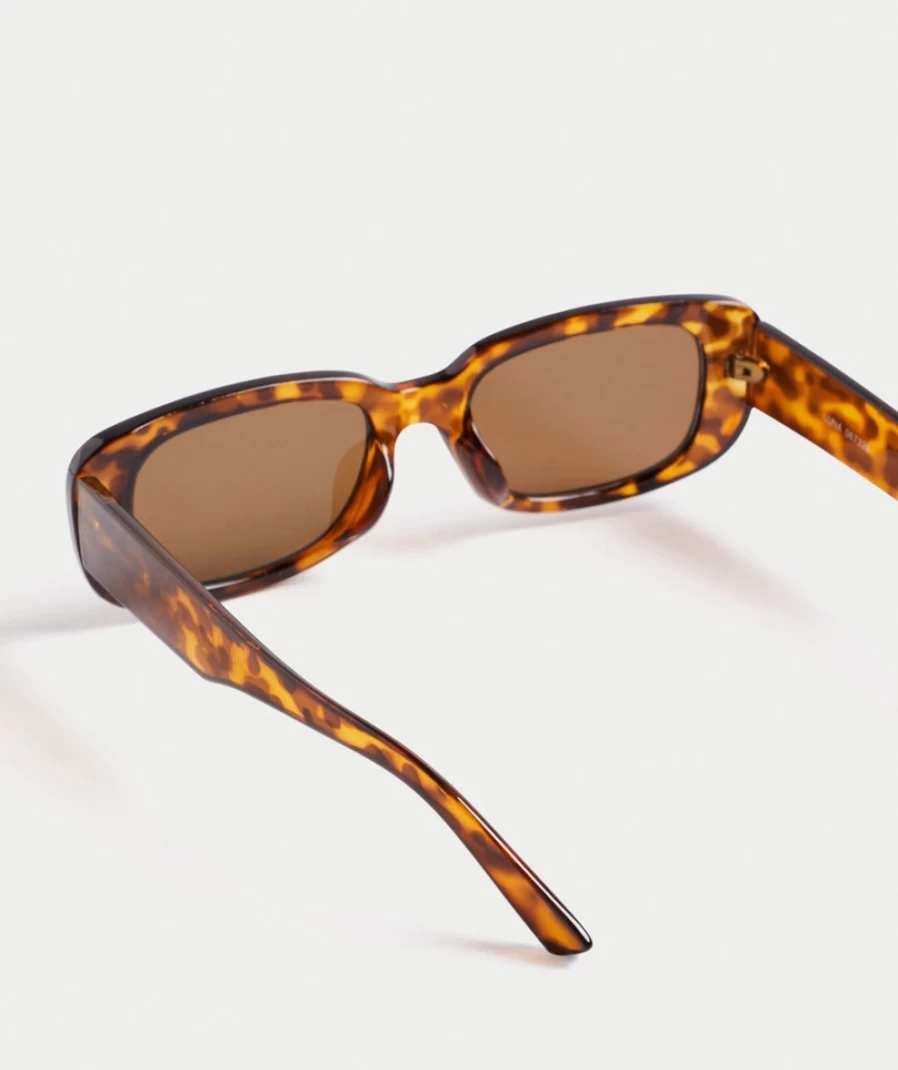 Sportsgirl Women's Luna Tortoise Shell Sunglasses – Stylish & Trendy Shades