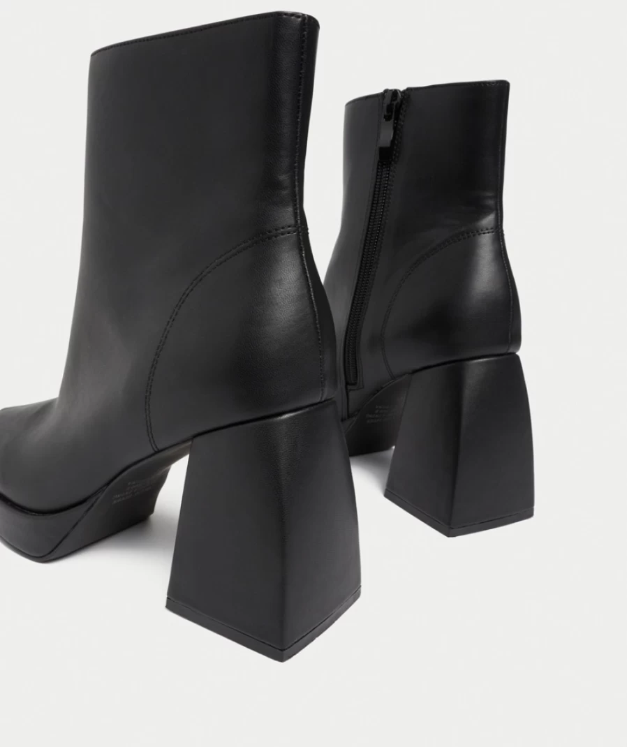 Sportsgirl Women's Black Tanner Platform Boots