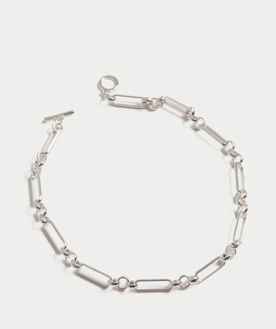 Sportsgirl Women's Silver Chunky Chain Necklace - Stylish Bold Statement Piece