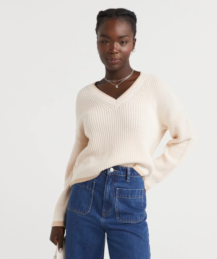 Sportsgirl Women's Mila V-Neck Cropped Sweater - Chic Short Knit Top