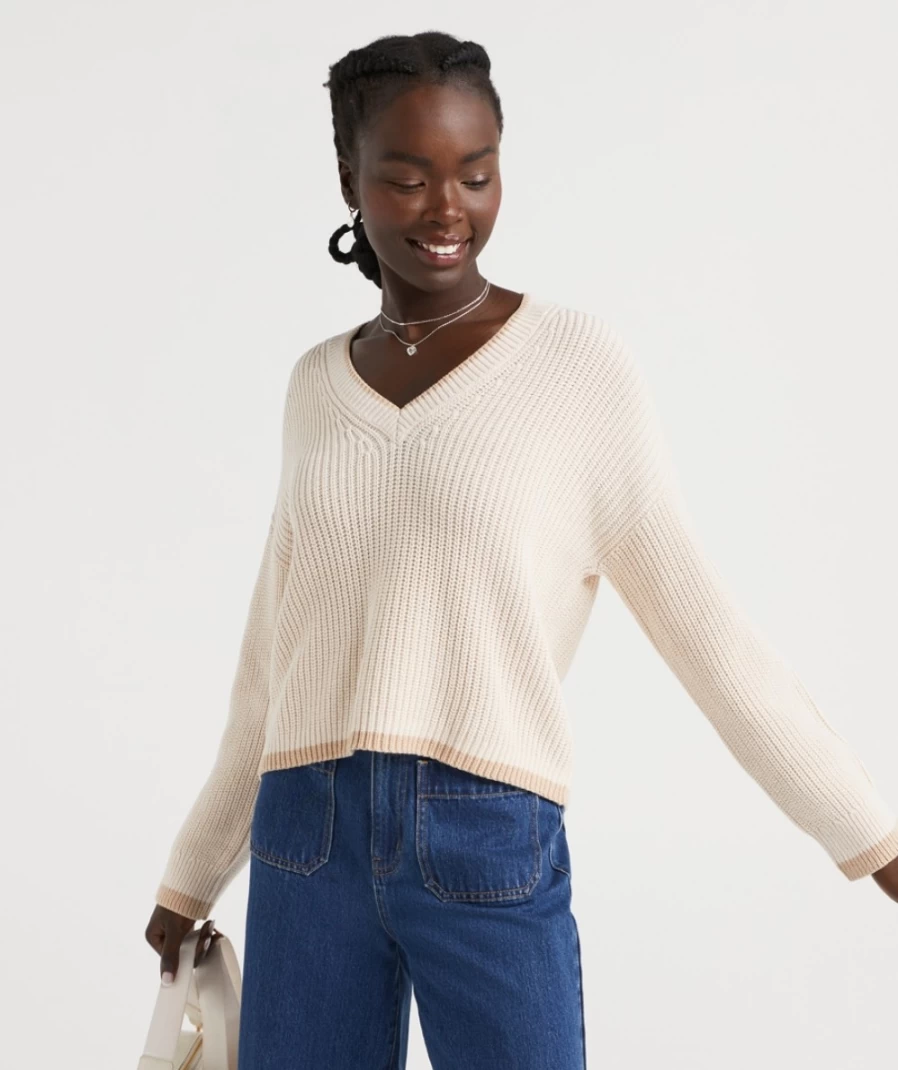 Sportsgirl Women's Mila V-Neck Cropped Sweater - Chic Short Knit Top