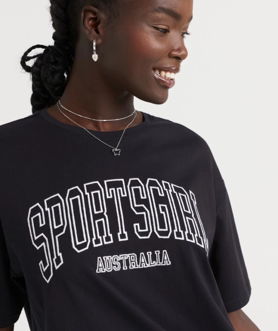 "Sportsgirl Women's Rewind Vintage College Logo Boyfriend Tee"